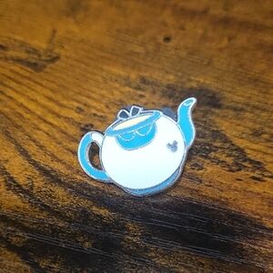 3/$25 ❤️ Disneu Trading Pin